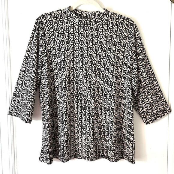 Vince Camuto 1X geometric stretch high neck fine knit 3/4 sleeve top - Picture 1 of 5